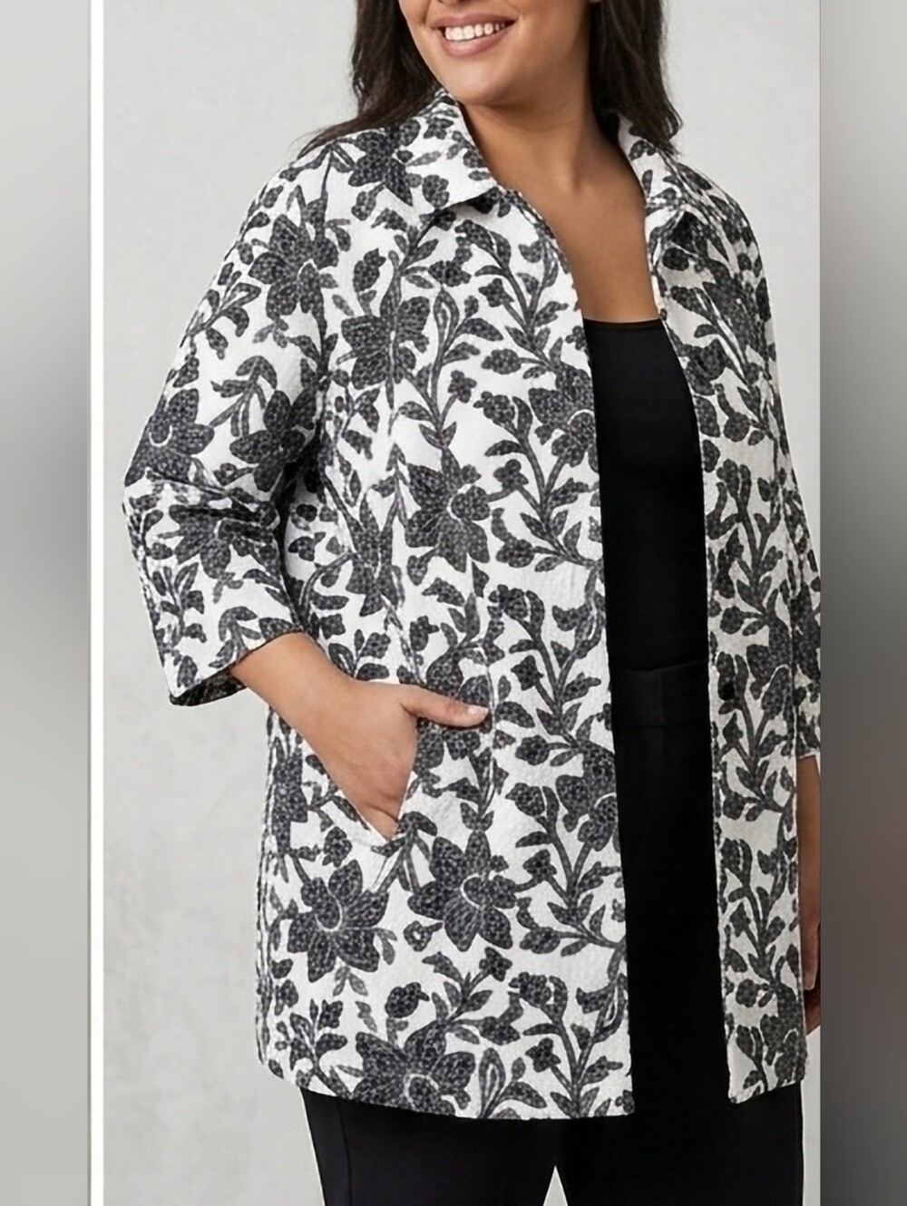 Chico's Women's 100% Cotton Black/White Floral Textured Jacket 3/4 Sleeve 4/XXL